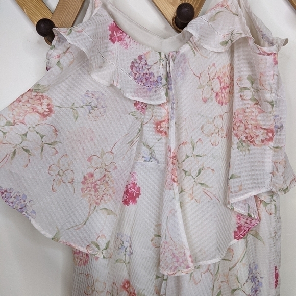 A New Day Hydrangea Floral Tiered Midi Dress - Picture 5 of 9